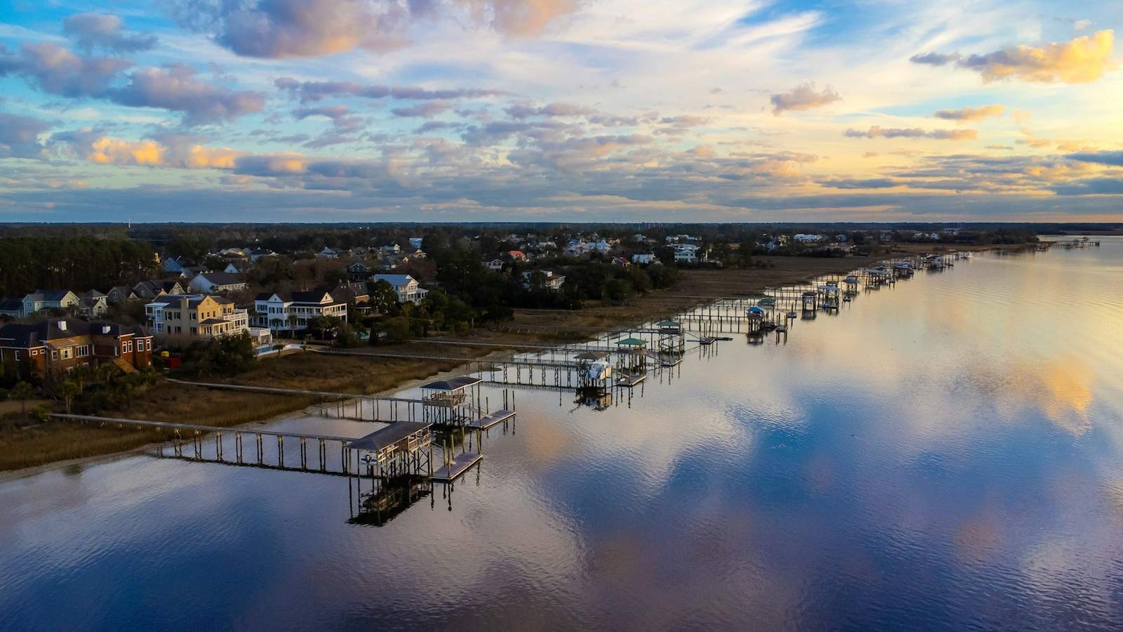 Charleston, SC: Photo by Nicholas Mullins on Unsplash