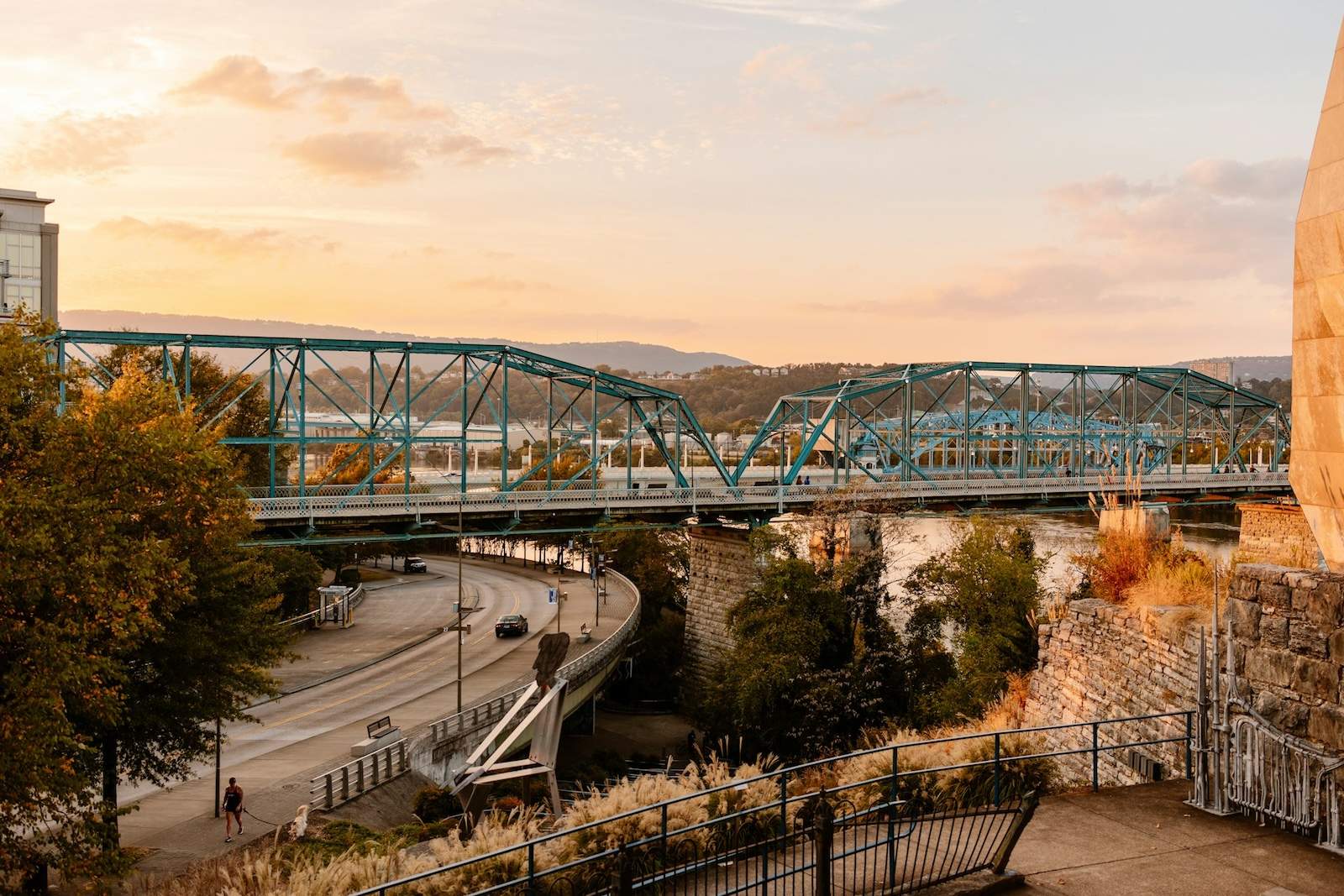 Chattanooga, TN: Photo by Sarah Swainson on Unsplash
