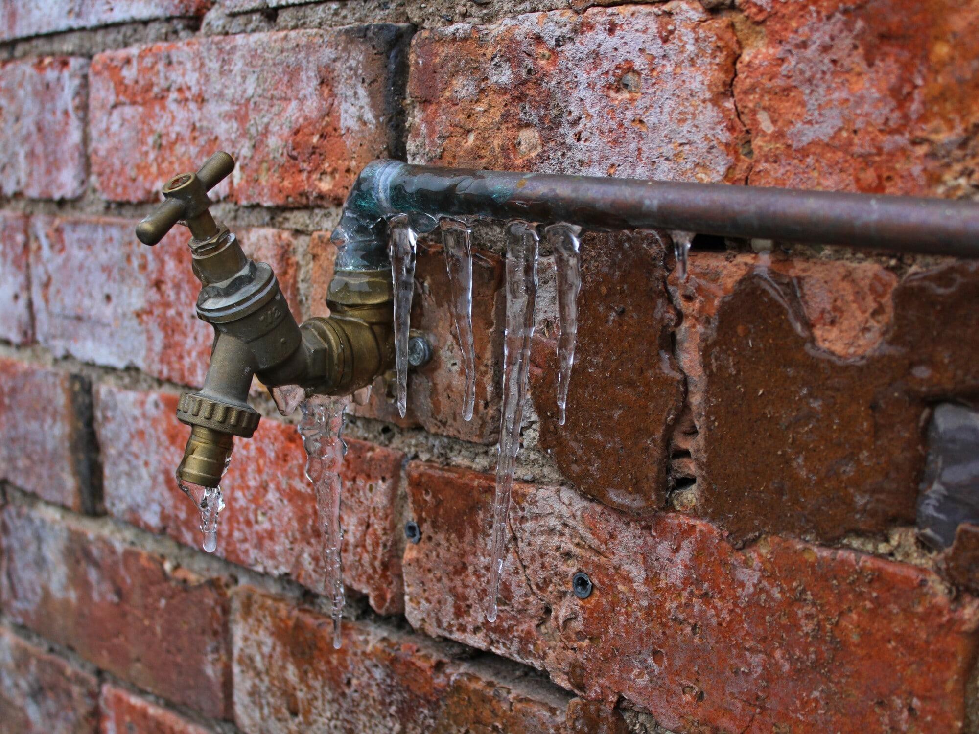 How To Prevent Frozen Pipes in a Crawl Space