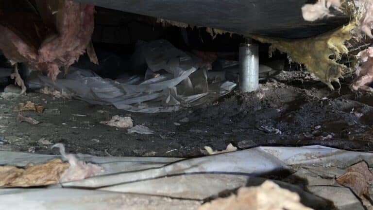 structural issue in a crawl space